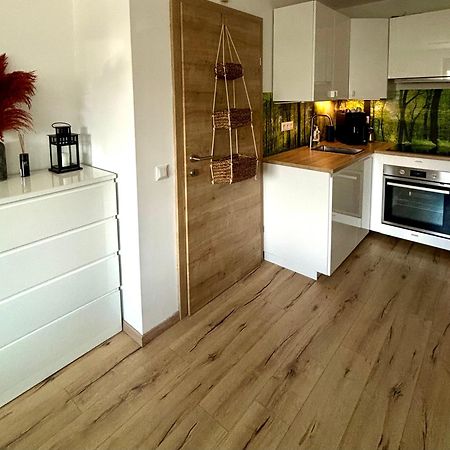 Schoene Wohnung Mit Terrasse Und Parkplatz Фельден-ам-Вертерзе Екстер'єр фото